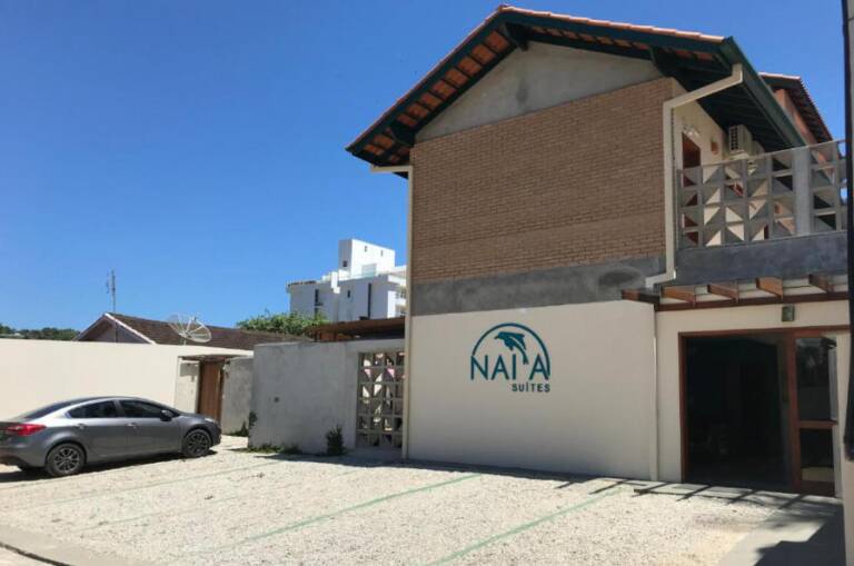 Nai'a Suites está localizado em Ubatuba, a 1,5 km da Praia Grande