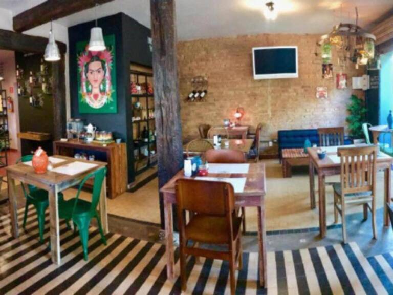 Casa Alma Zen - Hostel Boutique Ubatuba dispõe de um restaurante, bicicletas gratuitas, um bar e um lounge compartilhado em Ubatuba.